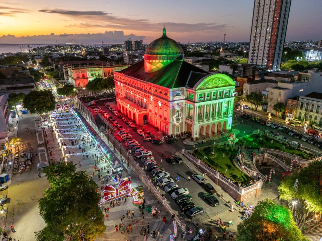 Shows, teatro e clima de Natal: SEC divulga agenda cultural da semana