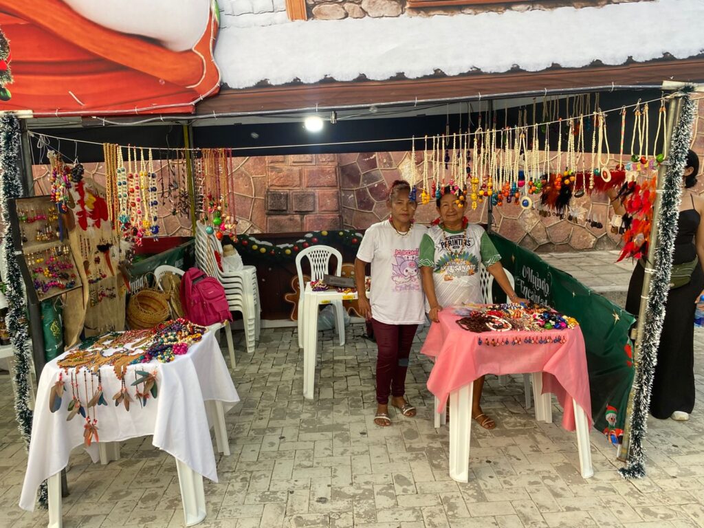 Exposição indígena  integra ‘O Mundo Encantado do Natal’
