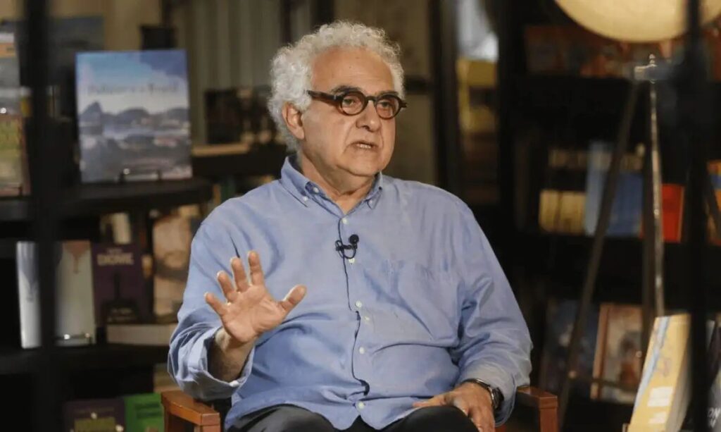 Milton Hatoum lança dois novos livros em Manaus