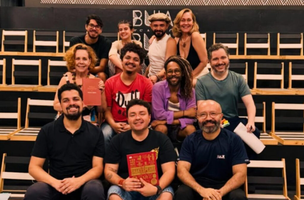 'Romeu e Julieta de Parintins' estreia em Manaus com sessões no Teatro Amazonas