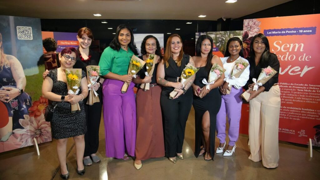 Ufam abre exposição sobre mulheres que superaram violência em Manaus