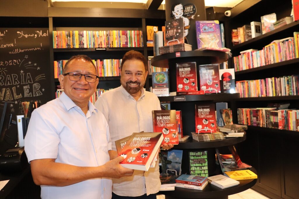 BNC Amazonas lança livro com análises políticas após dez anos