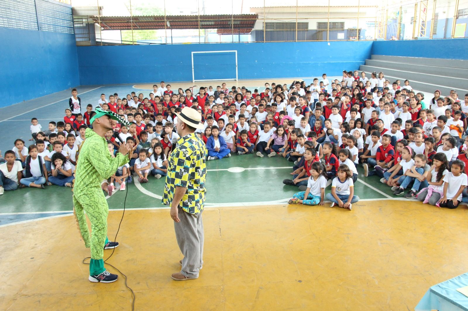 Projeto literário leva contação de histórias à zona rural de Manaus