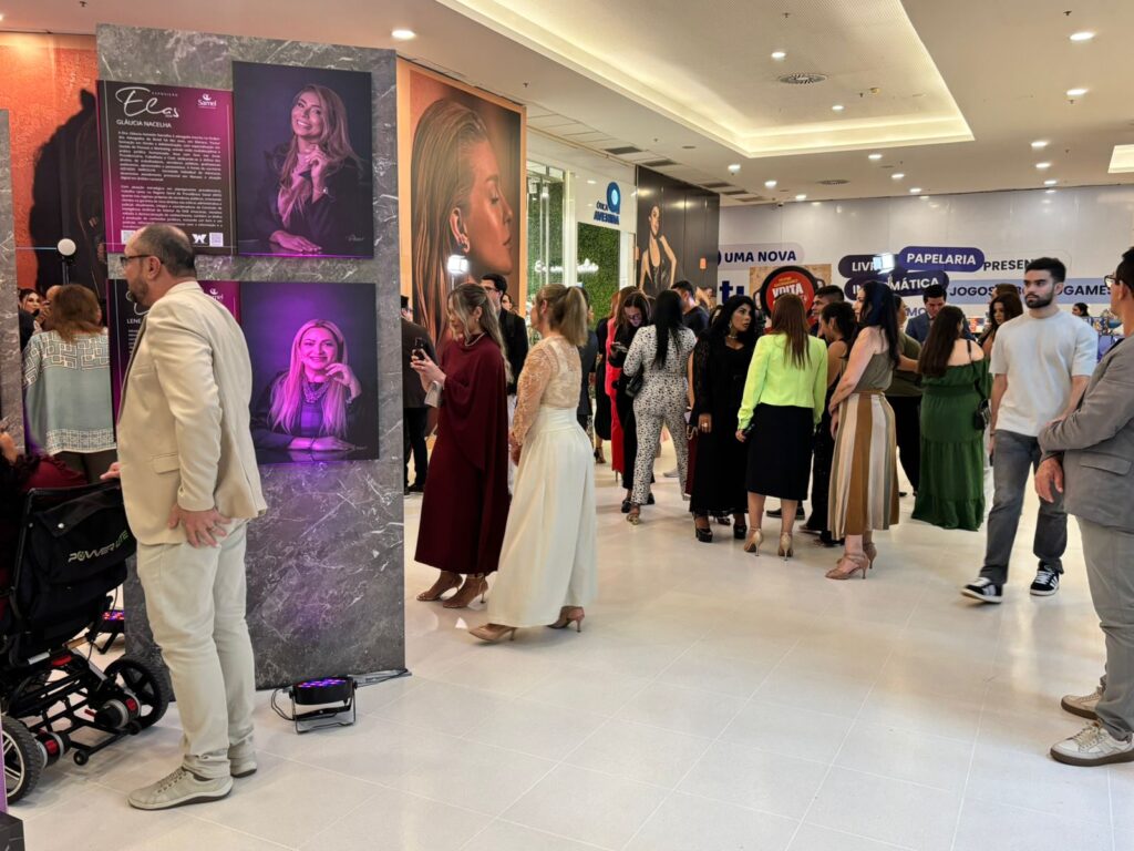 Exposição em shopping de Manaus celebra mulheres que constroem a história do Amazonas