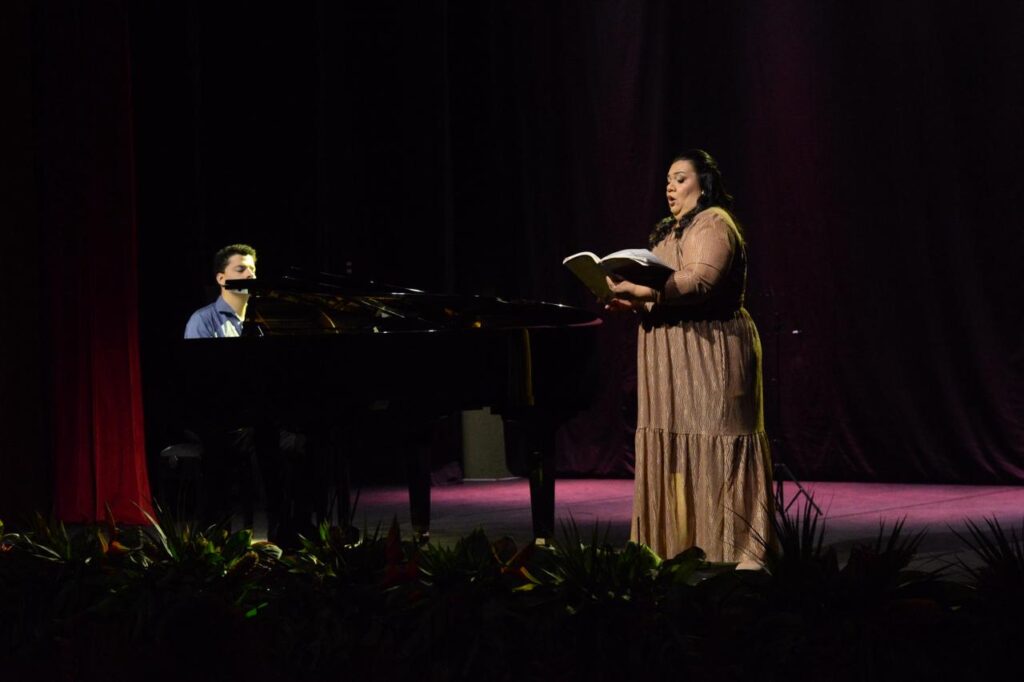 Recital gratuito no ICBEU leva música lírica ao público em Manaus