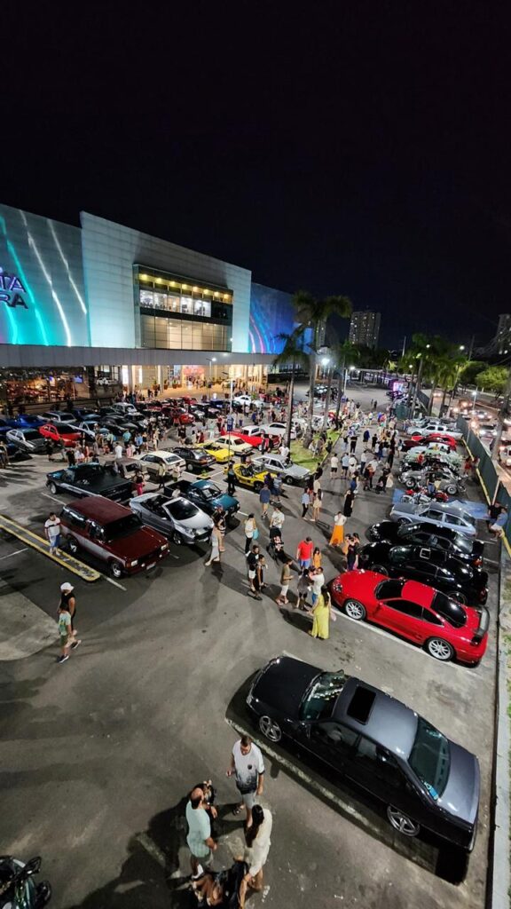 Shopping de Manaus recebe encontro de carros antigos neste domingo