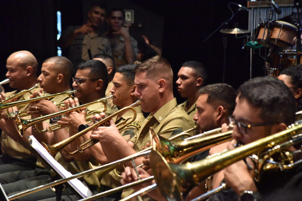 Banda do CMA em show gratuito