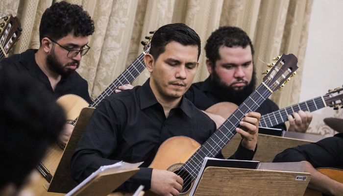 Orquestra de Violões do Amazonas leva ‘Nosso Brasil’ ao Palácio da Justiça em Manaus