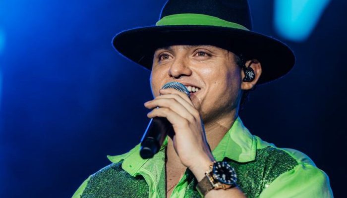 DVD do Filho do Piseiro reúne multidão em Manaus